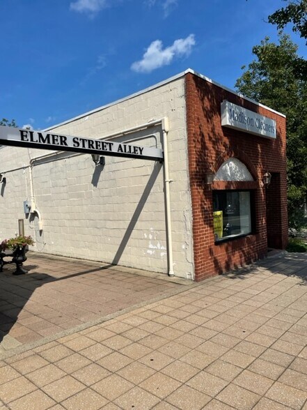 More Photos Of 88 Main St, Madison Freestanding For Sale