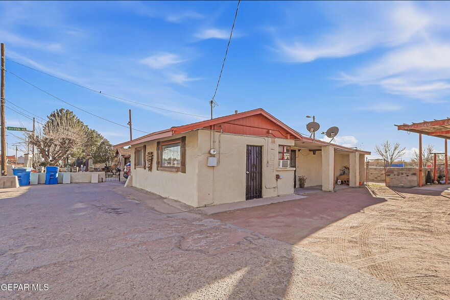 Primary Photo Of 10540 Socorro Rd, Socorro Specialty For Sale
