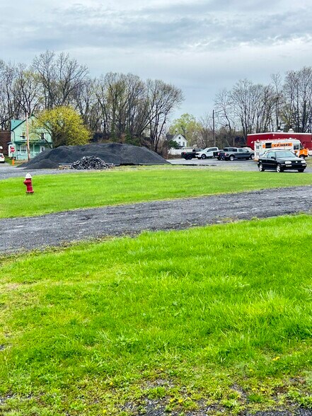 More Photos Of 51 Central Ave, Geneva Manufacturing For Lease