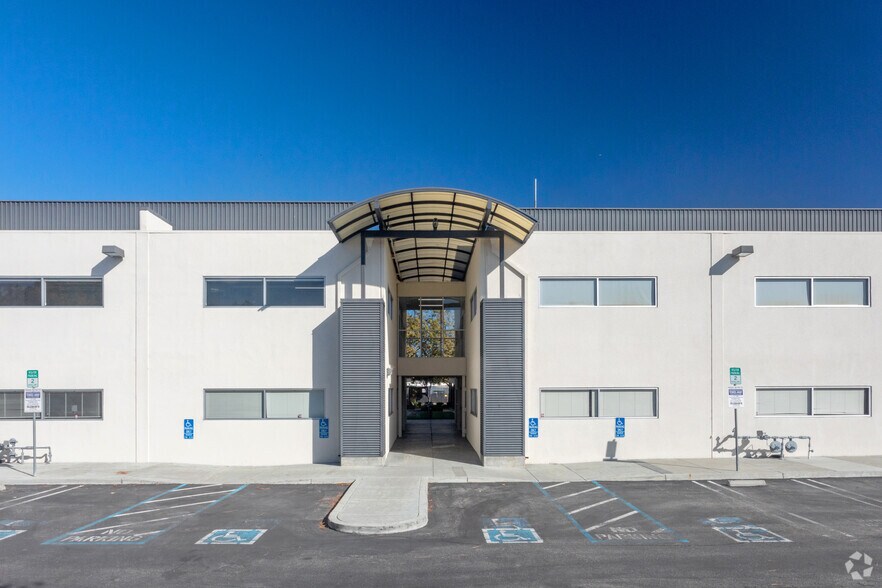 More Photos Of 2513-2525 E Charleston Rd, Mountain View Office For Lease