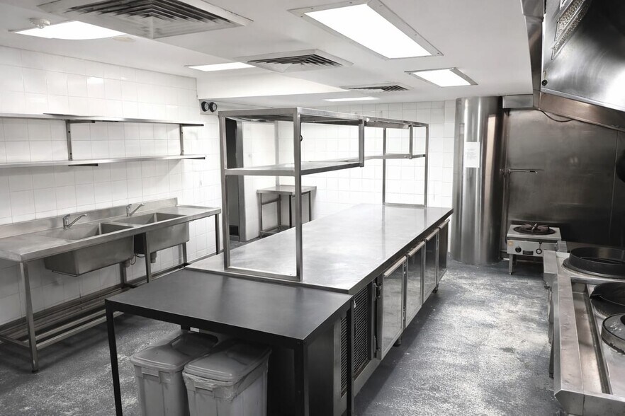 More Photos Of 5 Belgrave St, Kogarah Apartments For Lease