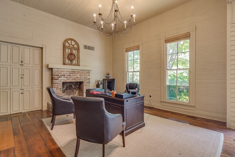 More Photos Of 7642 Poplar Pike, Germantown Office For Sale