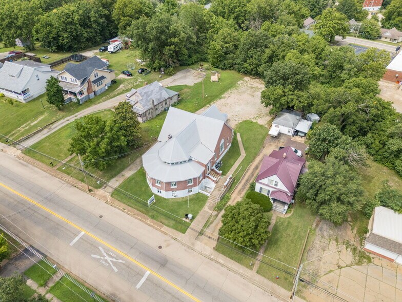 More Photos Of 408 W Main St, Park Hills Religious Facility For Sale