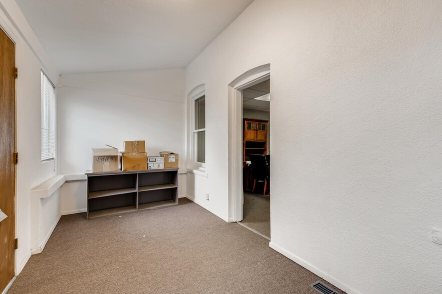 More Photos Of 1221 S Bannock St, Denver Warehouse For Sale