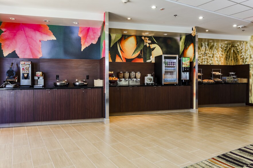 More Photos Of 5207 Big Spring Hwy, Snyder Hotel For Sale