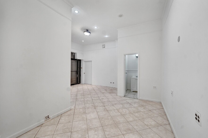 More Photos Of 230-02 S Conduit Ave, Jamaica Convenience Store For Sale