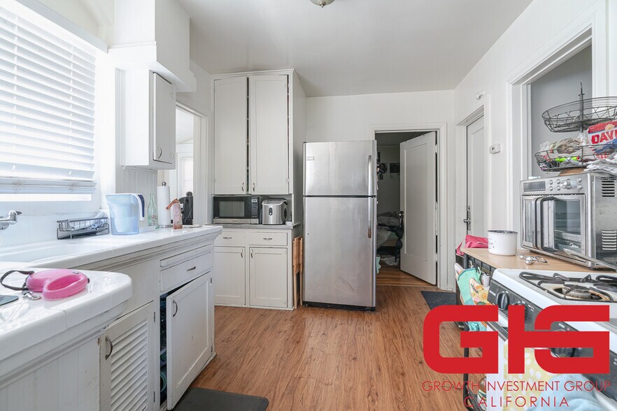 More Photos Of 1757 E Villa St, Pasadena Apartments For Sale