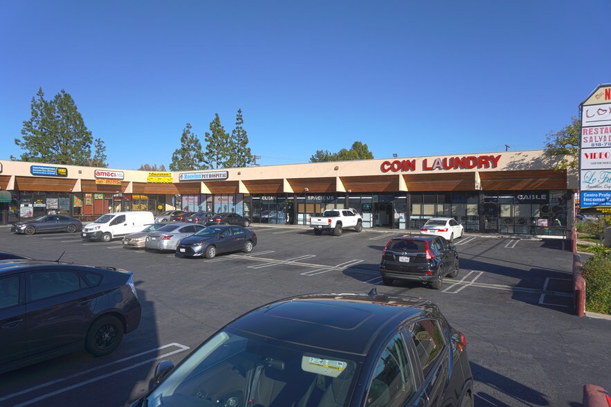 More Photos Of 20021 Roscoe Blvd, Winnetka Storefront For Lease