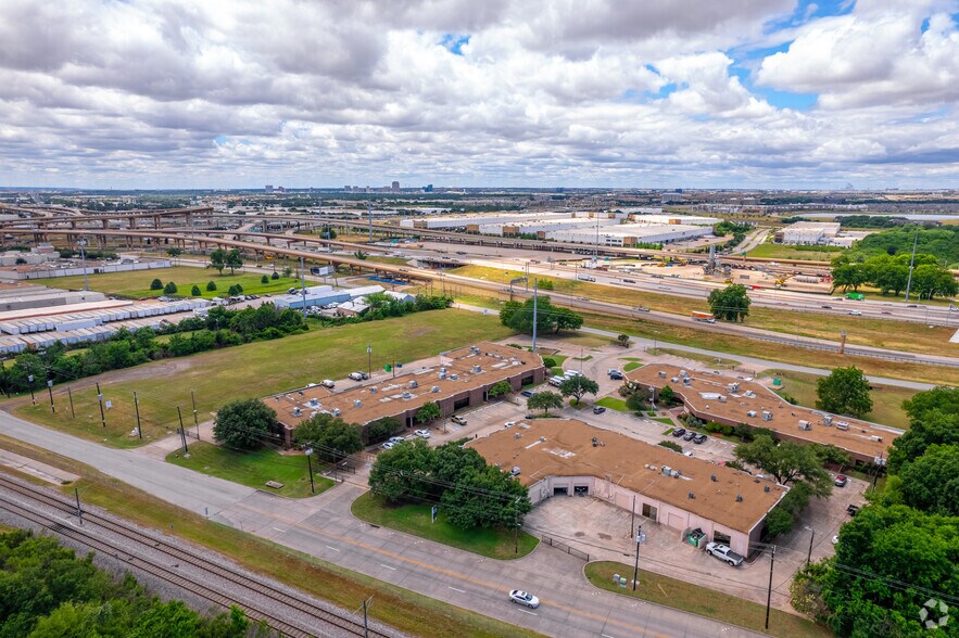 More Photos Of 12200 N Stemmons Fwy, Farmers Branch Unknown For Lease