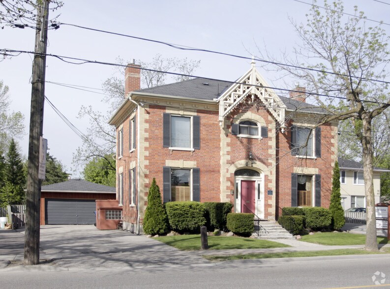 Primary Photo Of 62 Queen St S, Mississauga Freestanding For Lease