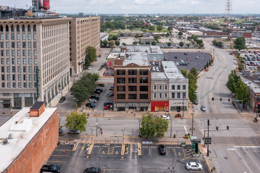 More Photos Of 1409 Washington Ave, Saint Louis Office For Sale