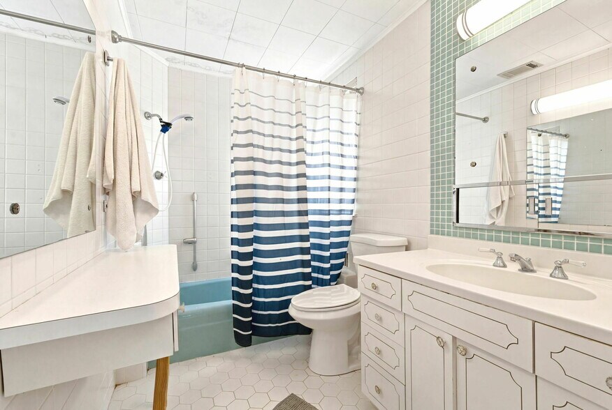 More Photos Of 2715 Sullins St, Knoxville Apartments For Sale