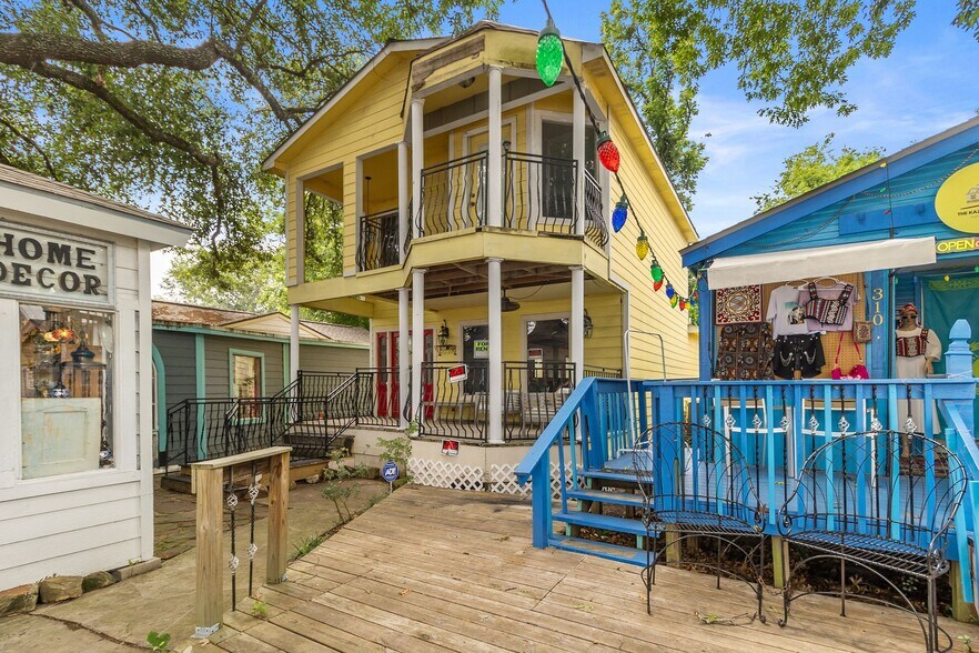 Primary Photo Of 310 Main St, Spring Specialty For Sale