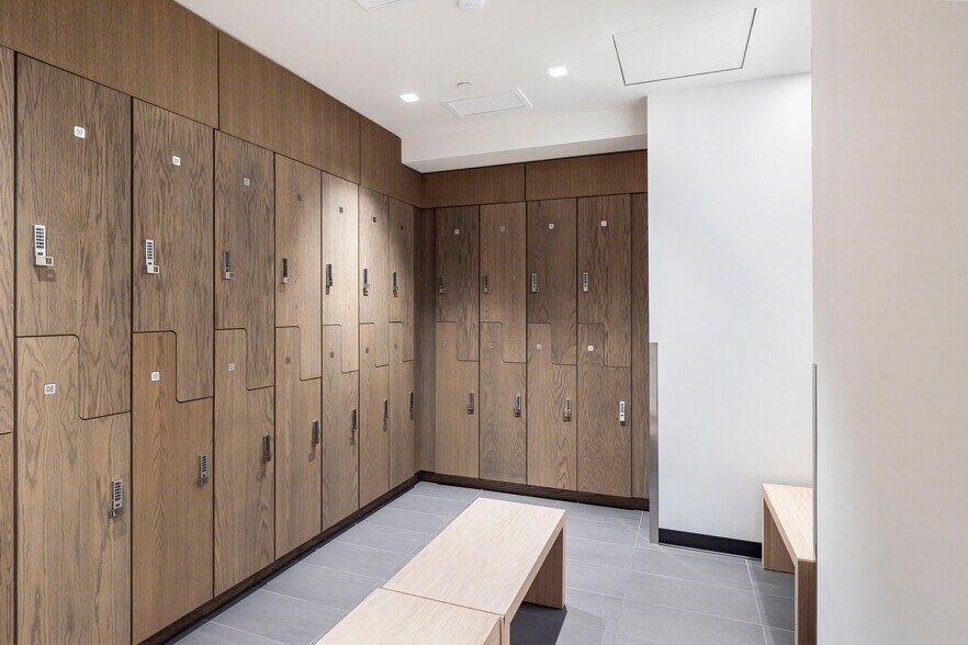 More Photos Of 100 Congress Ave, Austin Office For Lease