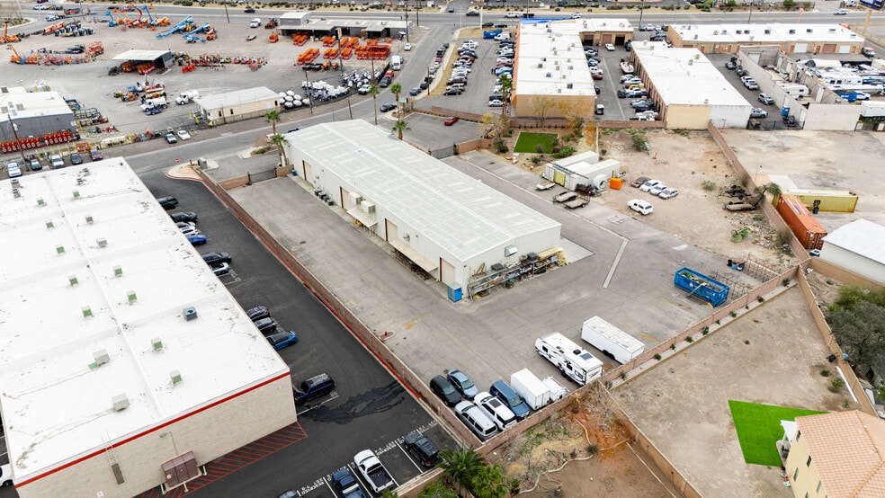 More Photos Of 265 Elliott Rd, Henderson Warehouse For Sale
