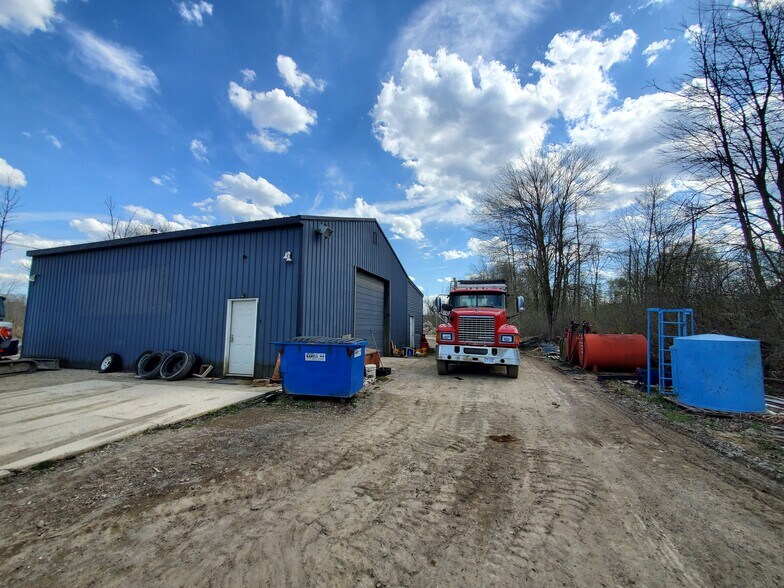 More Photos Of 12989 Mayfield Rd, Chardon Warehouse For Sale