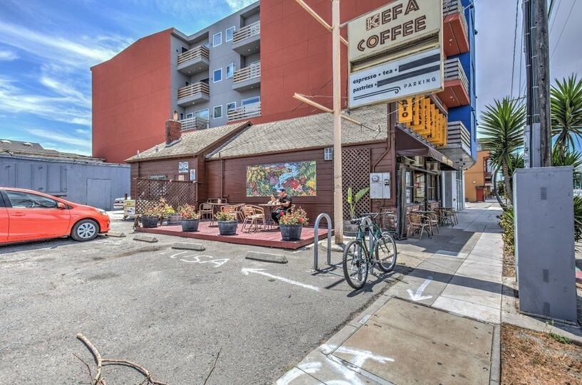 Primary Photo Of 2855 Ford St, Oakland Storefront Retail Residential For Lease