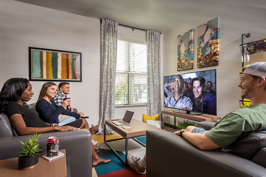 More Photos Of 210 North Edward Gary St, San Marcos Apartments For Lease