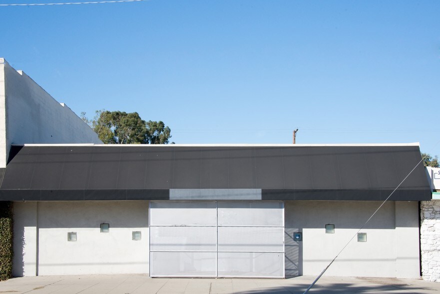 More Photos Of 10707 Burbank Blvd, North Hollywood Loft Creative Space For Sale