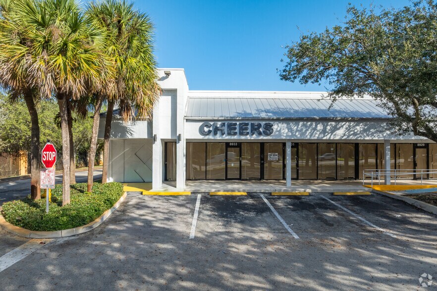 More Photos Of 8901-8933 W Oakland Park Blvd, Sunrise Unknown For Lease