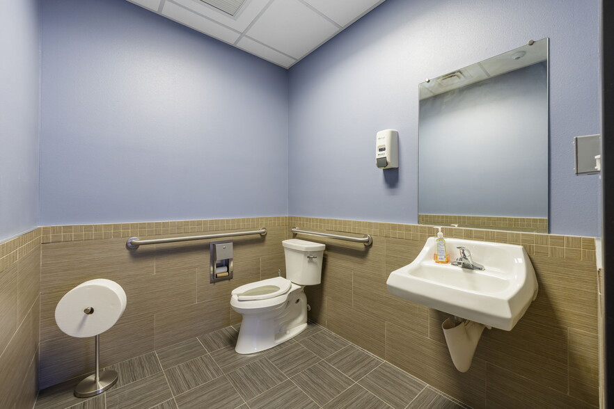 More Photos Of 23607 US HWY 27, Lake Wales Medical For Lease