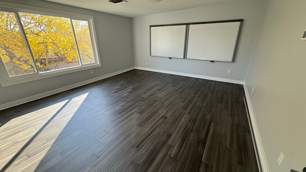 More Photos Of 515-589 La Sierra Dr, Sacramento Unknown For Lease