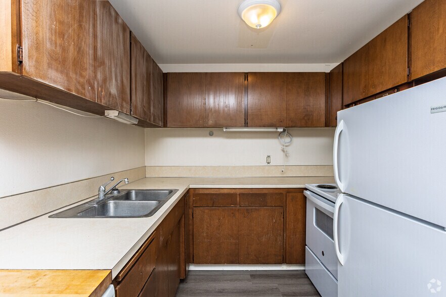 More Photos Of 219 5th Ave NE, Puyallup Apartments For Sale