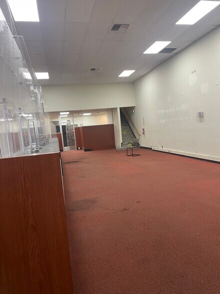 More Photos Of 3939 San Pablo Dam Rd, El Sobrante Bank For Lease