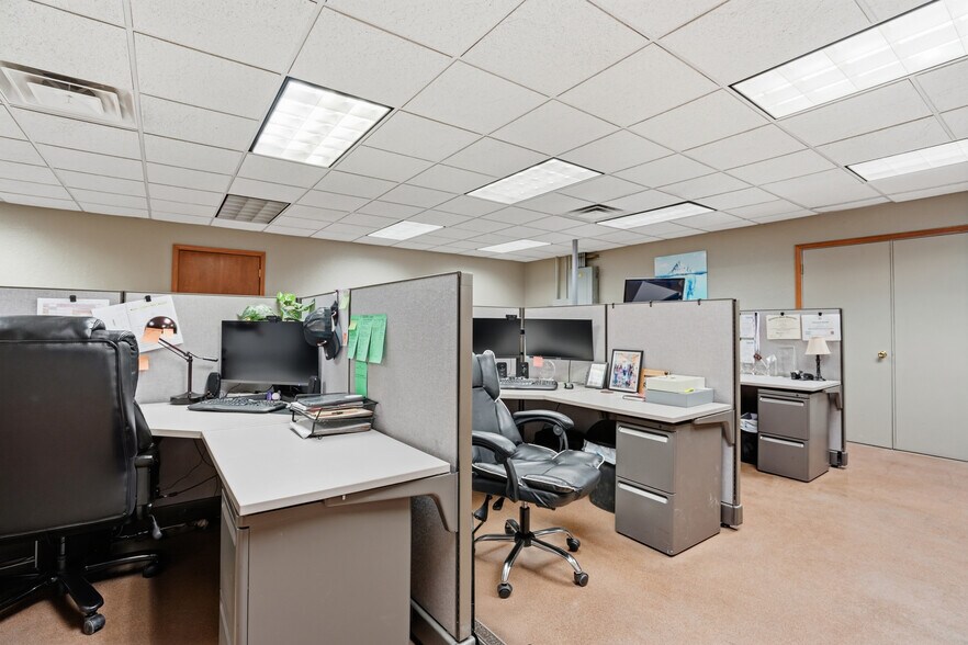 More Photos Of 14220 S Meridian Ave, Oklahoma City Warehouse For Sale