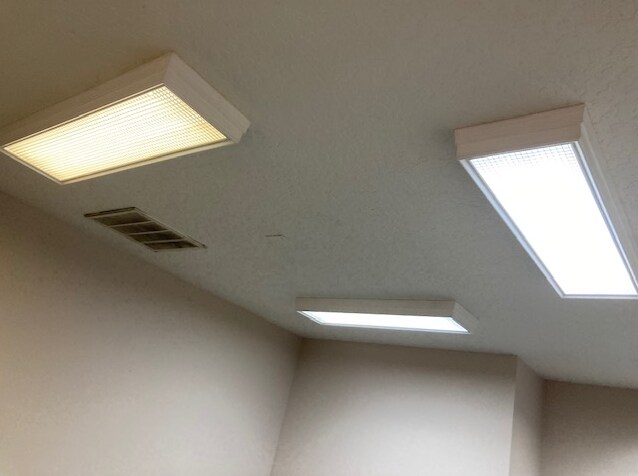 More Photos Of 601 E 44th St, Garden City Warehouse For Lease