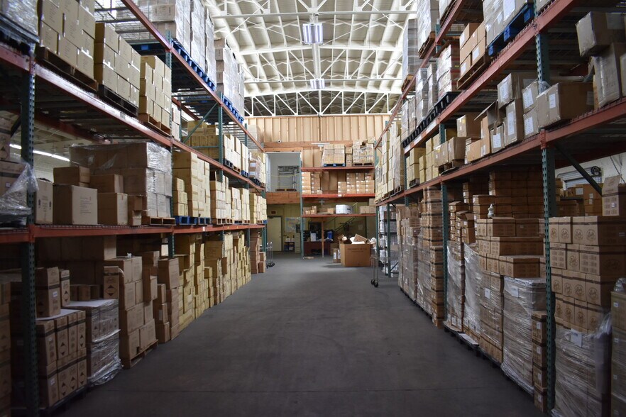 More Photos Of 851 E 60th St, Los Angeles Warehouse For Sale