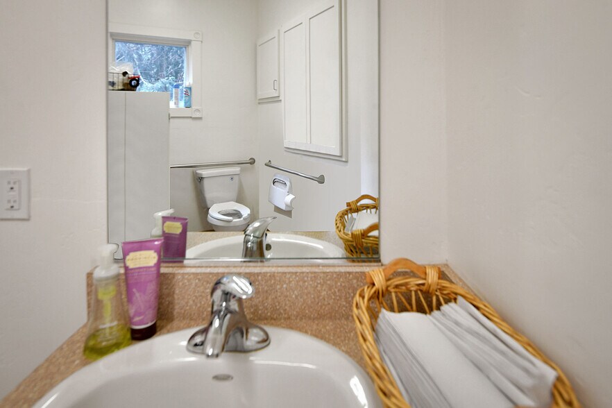 More Photos Of 100 Union St, Nevada City Office For Sale