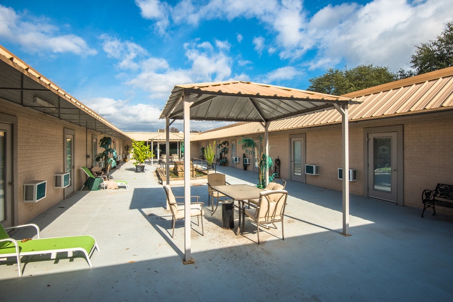 More Photos Of 4607 E California Pky, Forest Hill Assisted Living For Sale