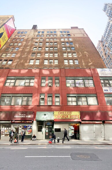 More Photos Of 516 8th Ave, New York Office For Lease