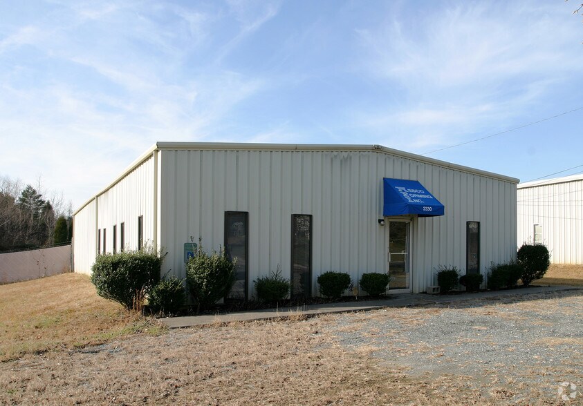 More Photos Of 2330 Cragmore Rd, Winston-Salem Warehouse For Lease