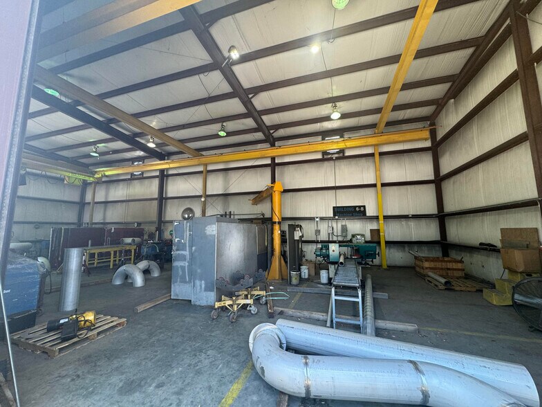 More Photos Of 204 5th St, Orlando Warehouse For Sale