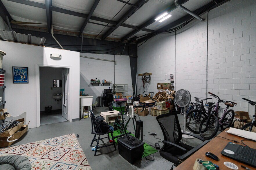 More Photos Of 4 Wilder Dr, Plaistow Warehouse For Sale