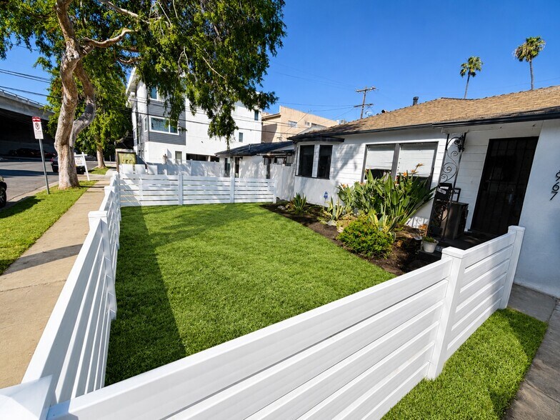Primary Photo Of 11967 Bray St, Culver City Apartments For Sale