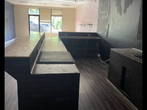 More Photos Of 1104-1106 2nd Ave E, Oneonta Unknown For Lease