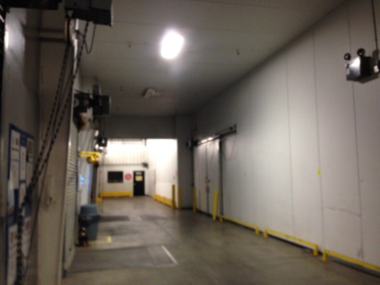 More Photos Of 901 Gilman St, Berkeley Food Processing For Lease