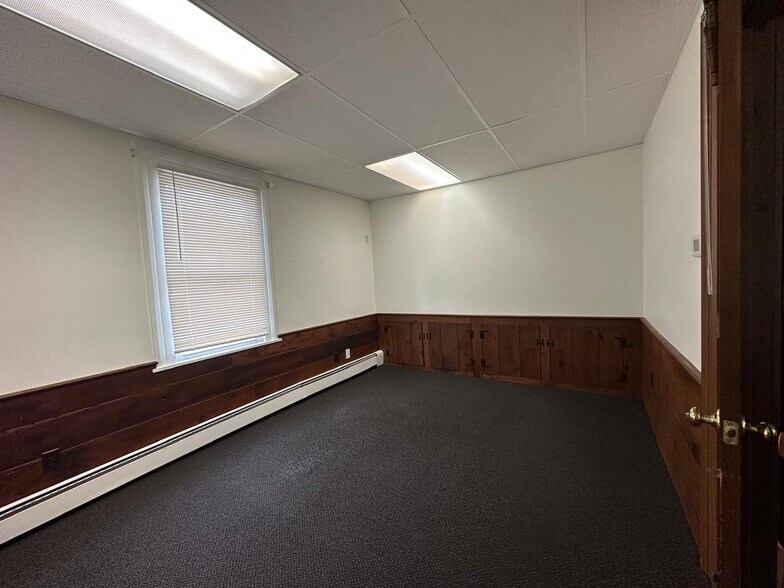 More Photos Of 406 Main St, Great Barrington Office Residential For Sale