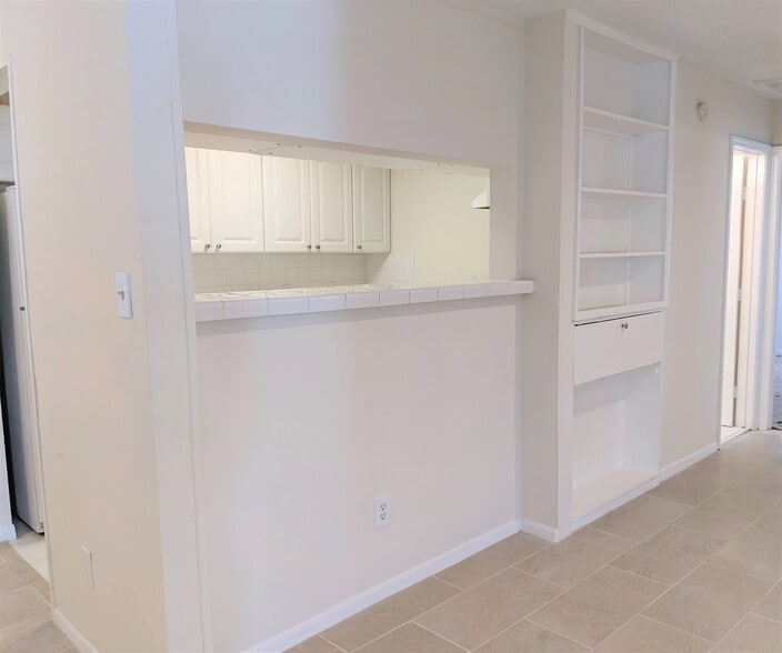 More Photos Of 704 E 22nd St, Houston Apartments For Sale