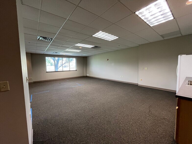 More Photos Of 7340 W 21st St N, Wichita Office For Lease