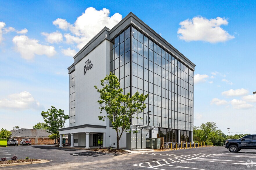 Primary Photo Of 671 S Perry St, Montgomery Apartments For Lease