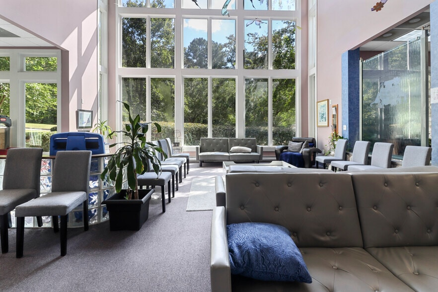 More Photos Of 1201 Georgian Park, Peachtree City Medical For Sale