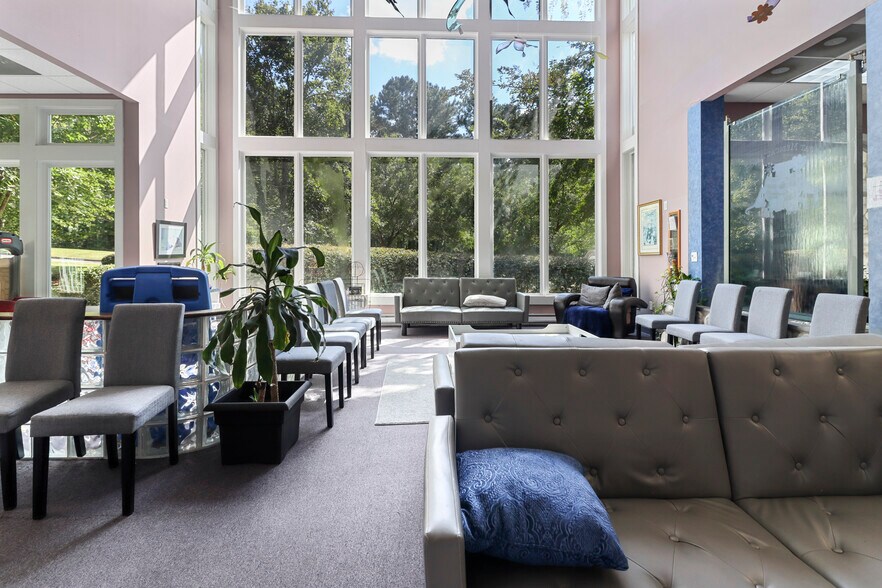 More Photos Of 1201 Georgian Park, Peachtree City Medical For Sale
