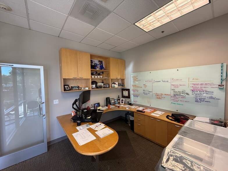 More Photos Of 355 Piercy Rd, San Jose Research And Development For Sale