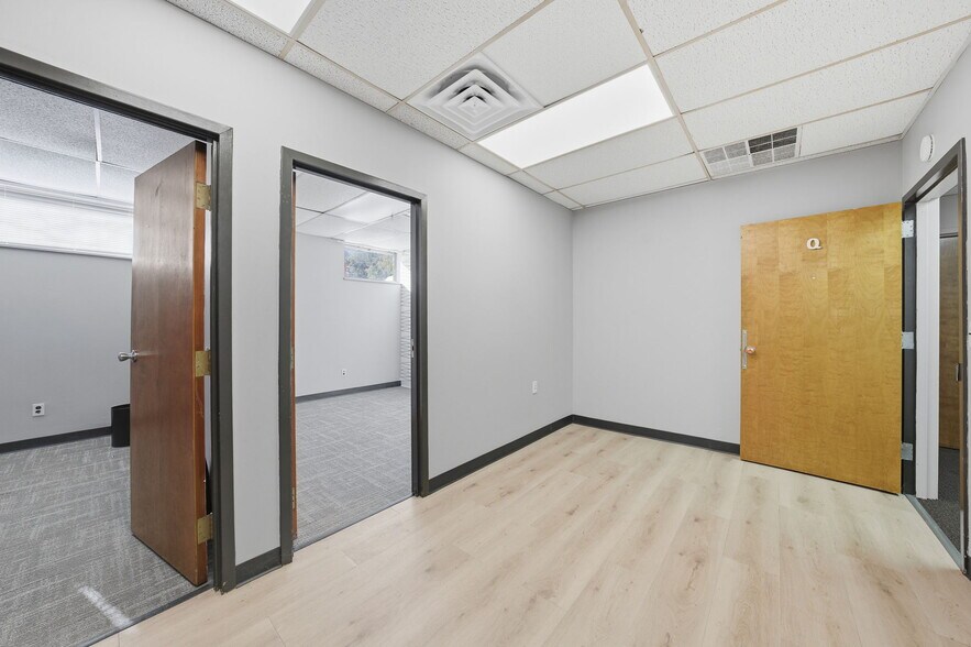 More Photos Of 299 Forest Ave, Paramus Office For Sale