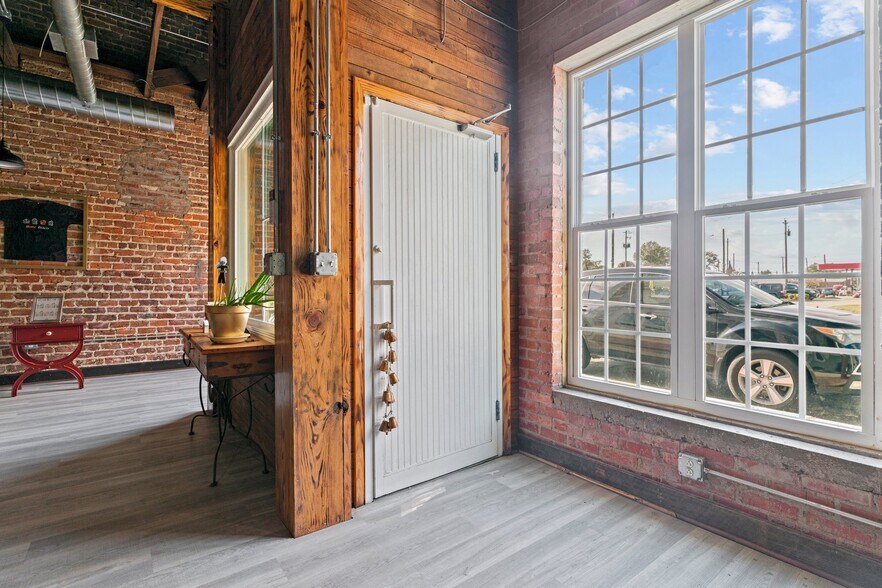 More Photos Of 123 S Railroad Ave, Dunn General Retail For Sale