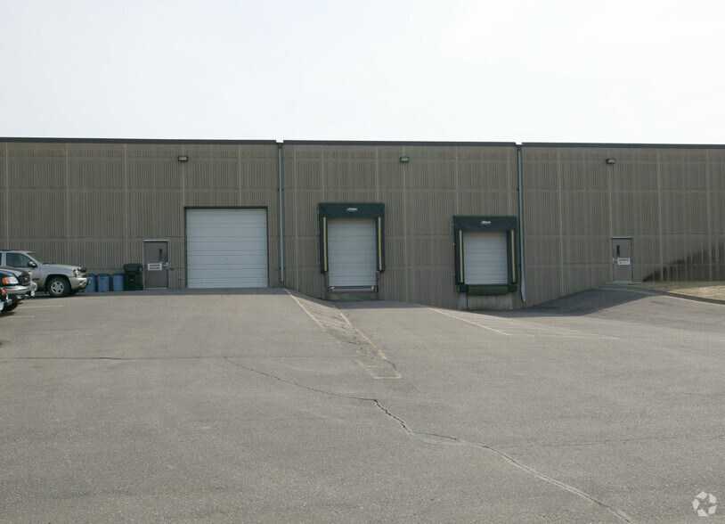 More Photos Of 4250 Norex Dr, Chaska Warehouse For Lease